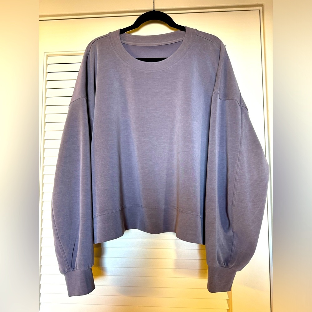 Lululemon Softstreme Perfectly Oversized Cropped Crew, size 20